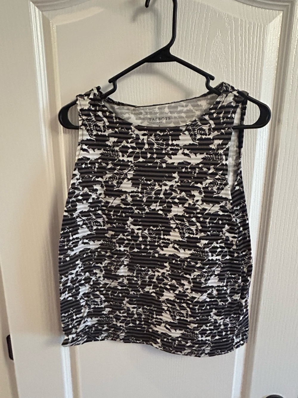 Talbots Black & White Printed Sleeveless Tank